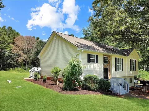 40 Chestnut Dr, Covington, GA 30016 photo 2
