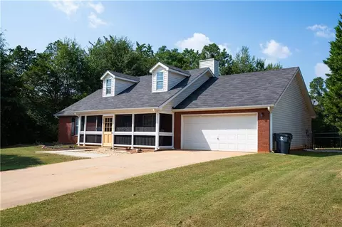 122 Meadow View Dr, Jackson, GA 30233