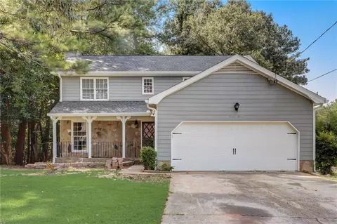 1111 Bramwell Ln, Stone Mountain, GA 30083