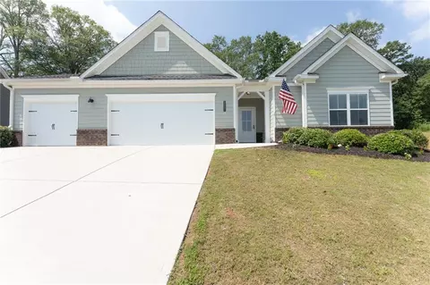 1111 Stonecreek Bnd, Monroe, GA 30655