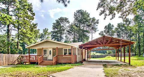 40 Cloud Ln, Hampton, GA 30228