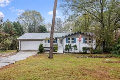 3005 Riviera Dr NW, Conyers, GA 30012