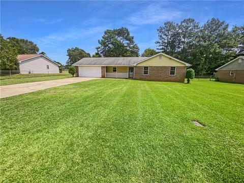 647 Crosscreek Trl SE, Conyers, GA 30094