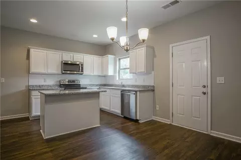 652 Sedona Loop, Hampton, GA 30228 photo 9