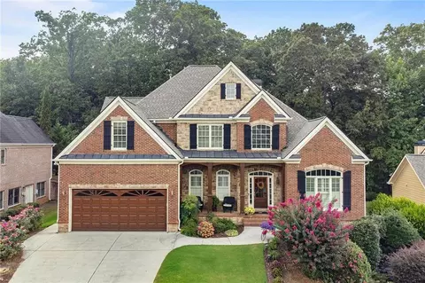 5621 Hollowbrooke Ln NW, Acworth, GA 30101