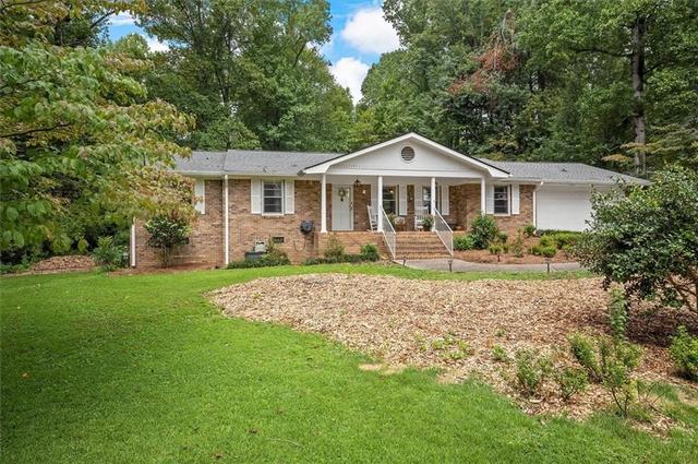 1252 Frontier Dr, Sugar Hill, GA 30518