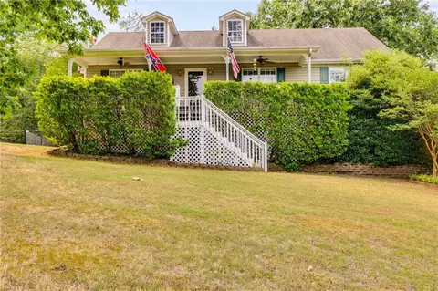24 Bay Ct SW, Cartersville, GA 30120