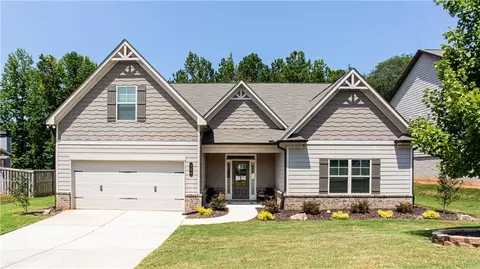534 Wilbur Dr, Hoschton, GA 30548