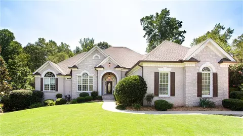 1378 Ewing Creek Dr, Dacula, GA 30019