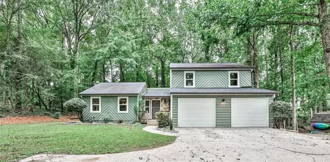 1860 Winding Creek Ln SW, Marietta, GA 30064