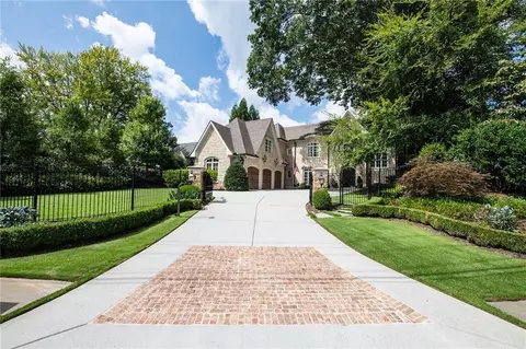 4794 Dudley Ln, Atlanta, GA 30327