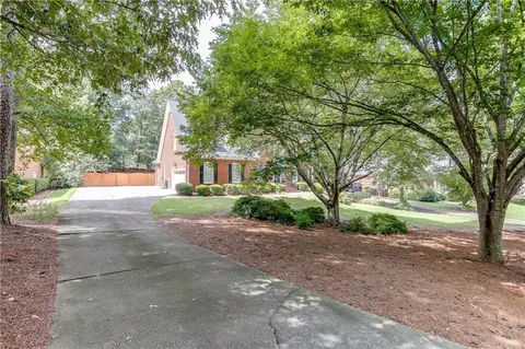 3330 Highgate Hills Dr NE, Duluth, GA 30097