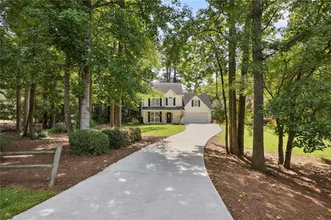 3172 Cardinal Lake Dr, Duluth, GA 30096