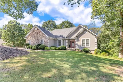 4704 Rivers Edge Dr, Gainesville, GA 30506
