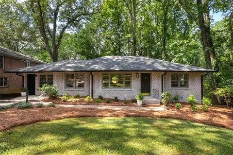 704 Willivee Dr, Decatur, GA 30033