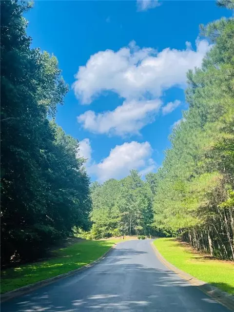 701 Hawks Ridge Dr, Ball Ground, GA 30107