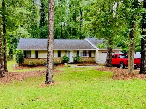 1918 Suwanee Roberts Ct, Lawrenceville, GA 30043