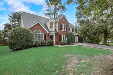 995 Sunny Field Ct, Lawrenceville, GA 30043