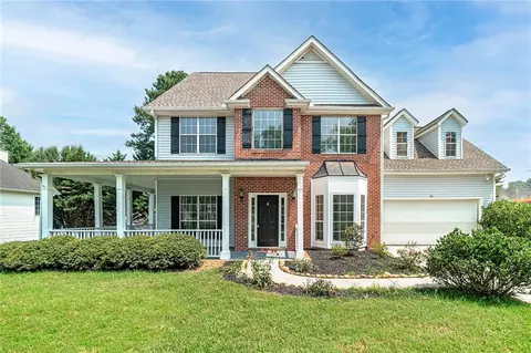 402 Turtle Pointe Dr, Carrollton, GA 30116