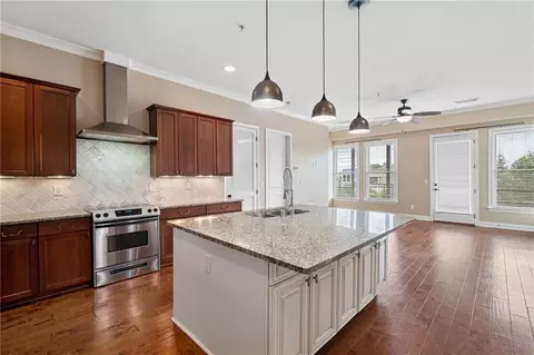 360 Chambers St #109, Woodstock, GA 30188