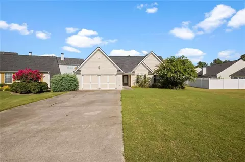 102 Overlook Ct, Dallas, GA 30157
