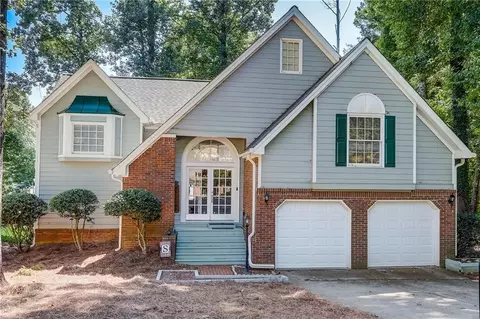 638 Wedgewood Dr, Woodstock, GA 30189