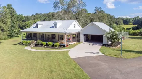 6495 Forsyth Dr, Cumming, GA 30028