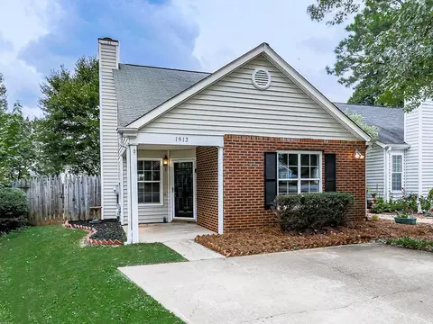 1913 Brittania Cir, Woodstock, GA 30188