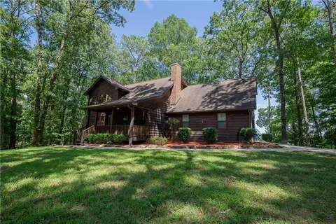 961 Crumbley Rd, Mcdonough, GA 30252
