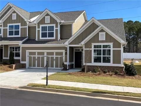1401 Lexington Green Pnes #1401, Cumming, GA 30040
