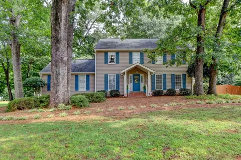 1776 Spindle Top Ct, Lilburn, GA 30047
