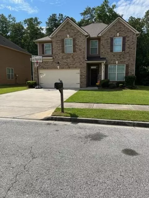 2135 Poplar Falls Ave, Lithonia, GA 30058