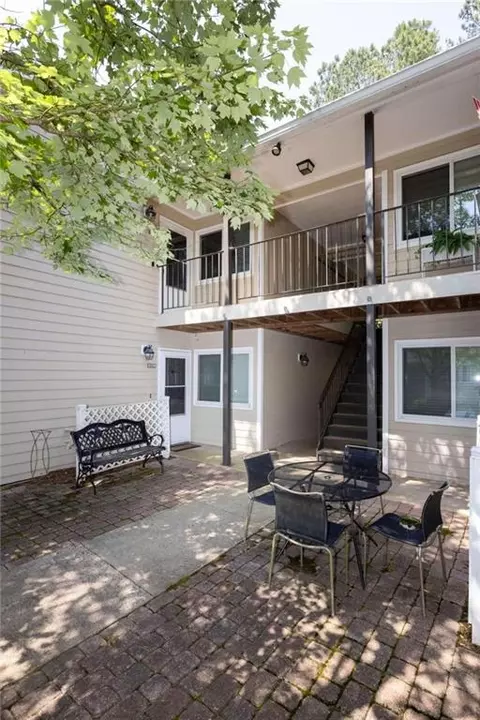 2003 Lake Pointe Cir, Roswell, GA 30075