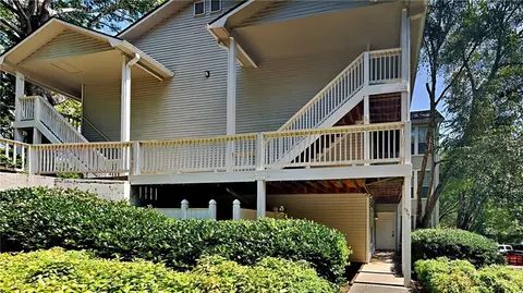 906 Gettysburg Pl, Atlanta, GA 30350
