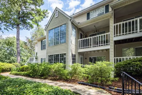 1614 Glenleaf Dr, Norcross, GA 30092