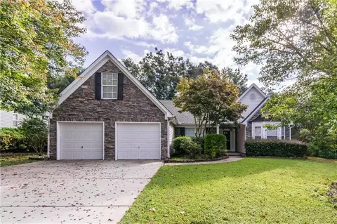 3750 Crescent Walk Ln, Suwanee, GA 30024