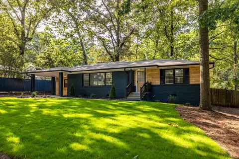 715 Woodvalley Rd SW, Mableton, GA 30126