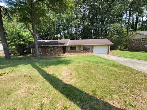 2268 Seven Oaks Cir, Conley, GA 30288