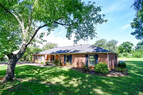 115 Woodstream Pt, Fayetteville, GA 30215