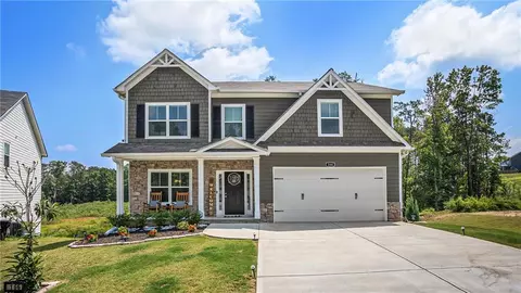 166 Ashbridge Ln, Dallas, GA 30132