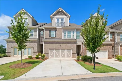 1915 Manor Pointe Dr, Cumming, GA 30041