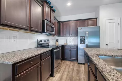 1705 Creel Ln, Atlanta, GA 30349