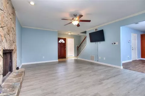 3936 Springleaf Pt, Stone Mountain, GA 30083 photo 9