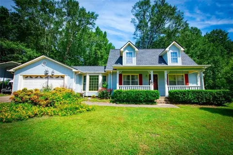 285 Timber Ridge Trl, Carrollton, GA 30117
