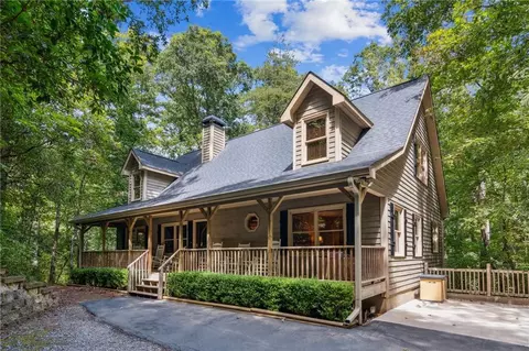 1715 Bahn Innsbruck, Helen, GA 30545