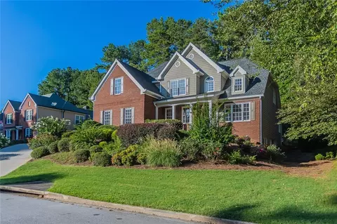 654 Braidwood Dr NW, Acworth, GA 30101