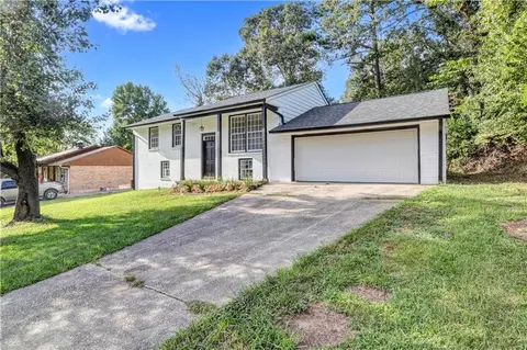 414 Lady Guinevere Way, Jonesboro, GA 30236