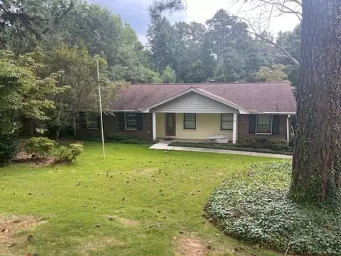 819 Hickory Dr SW, Marietta, GA 30064