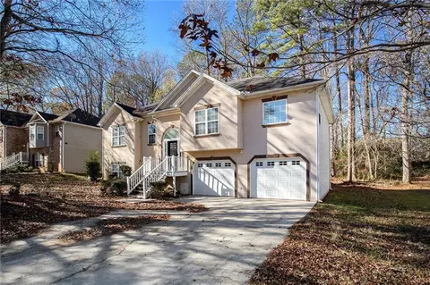 991 Aspen Dr, Lithia Springs, GA 30122