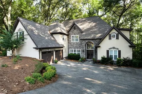 3 Avon Ct SE, Cartersville, GA 30120